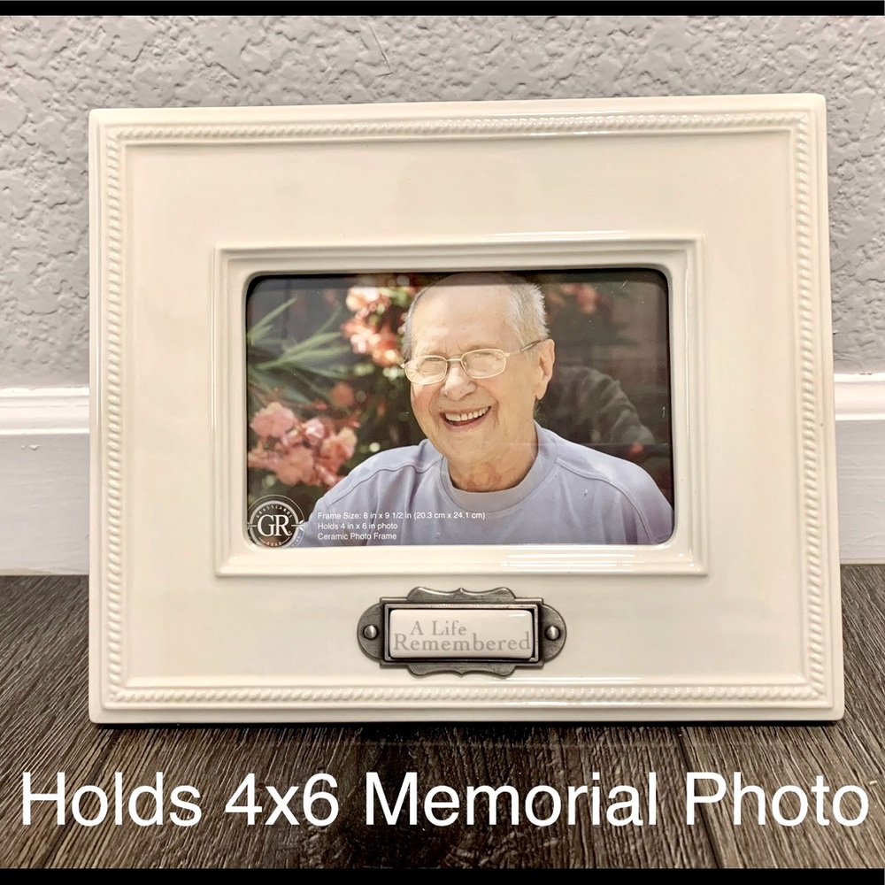 “A Life To Remember” memorial frame